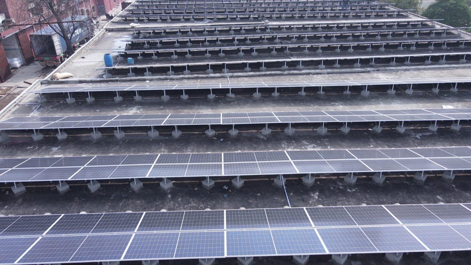 250kW textile rooftop